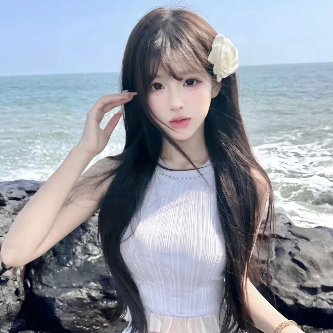海边纯欲女生头像