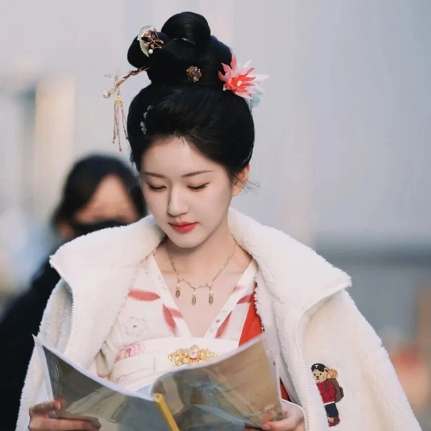 赵露思爱豆温柔女生头像