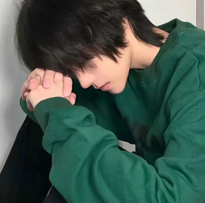 个性侧脸男生头像