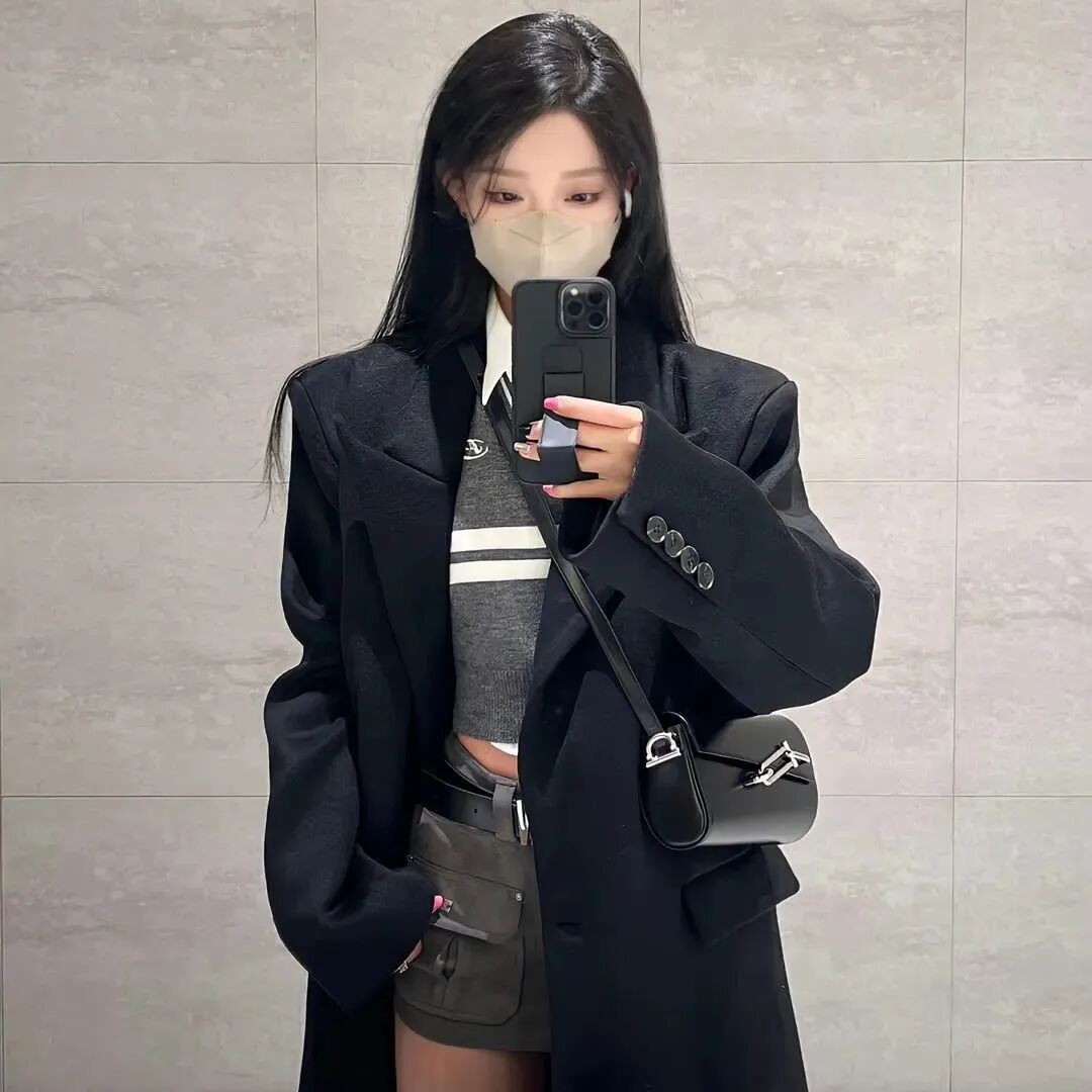 自拍手机小众女生头像