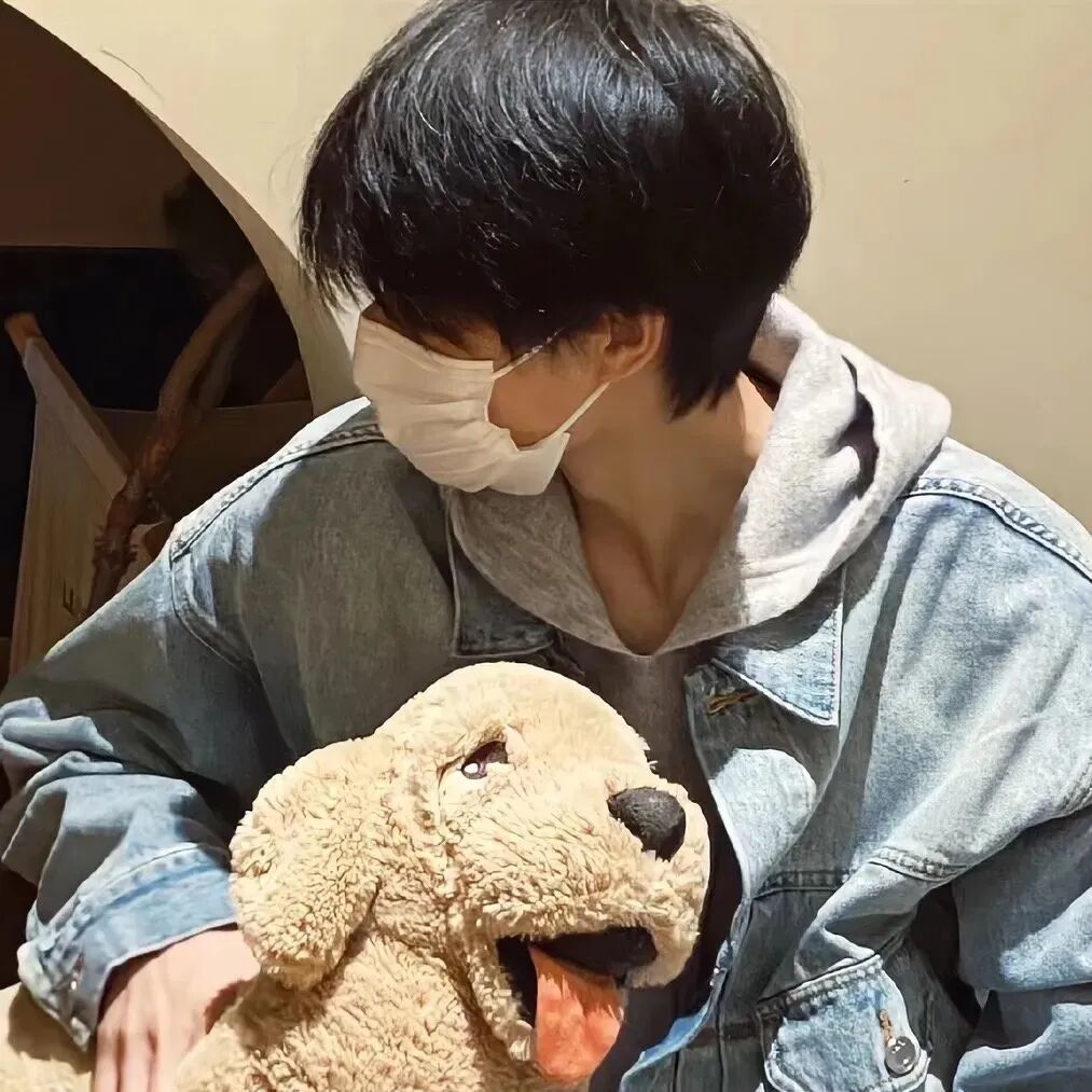 不露脸帅气男生头像