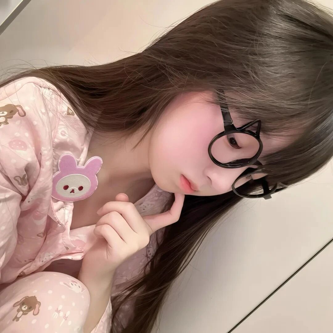 少萝侧脸女生头像