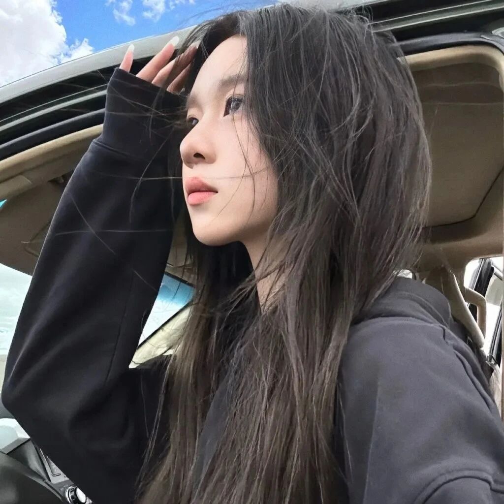小众侧脸女生头像
