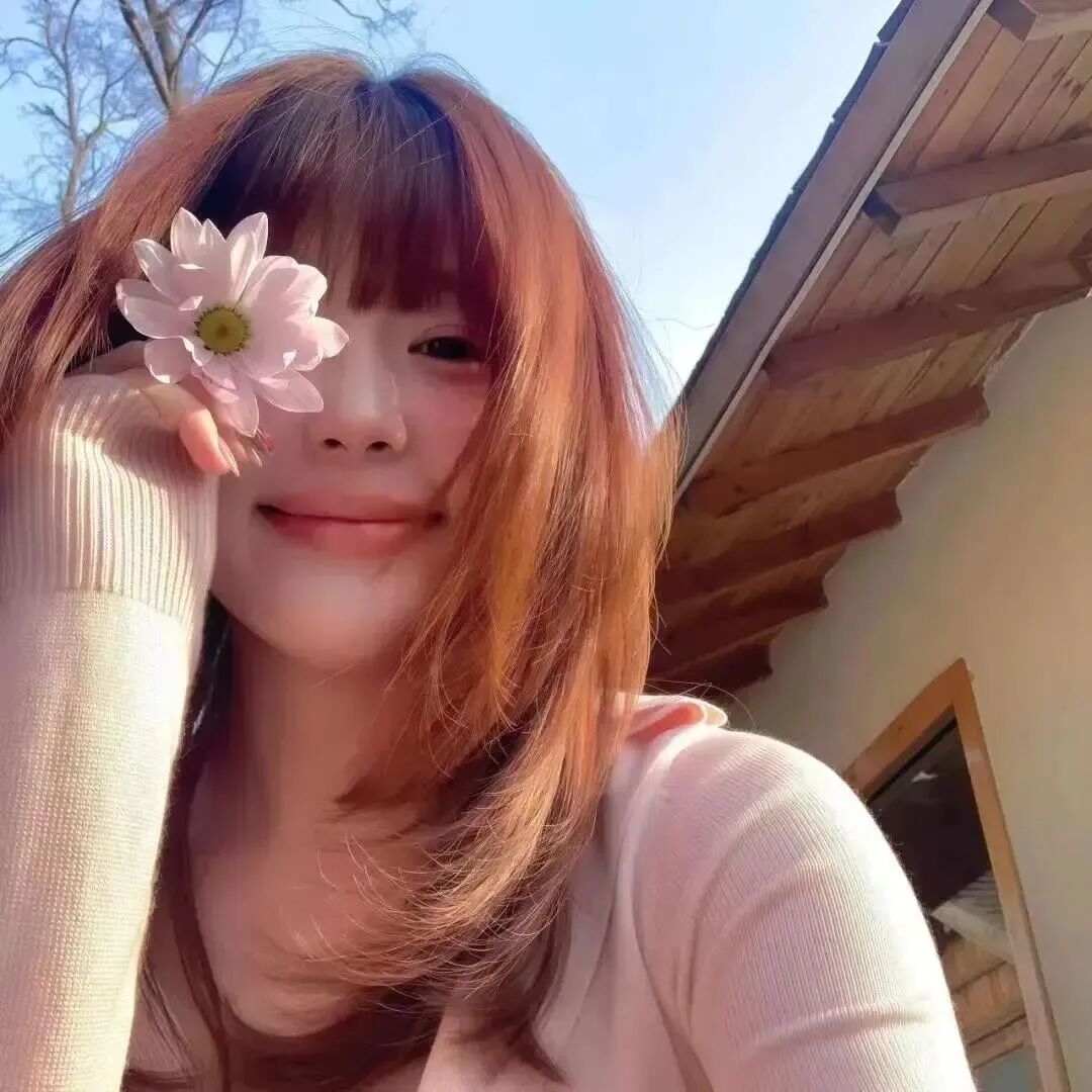 鲜花温柔女生头像