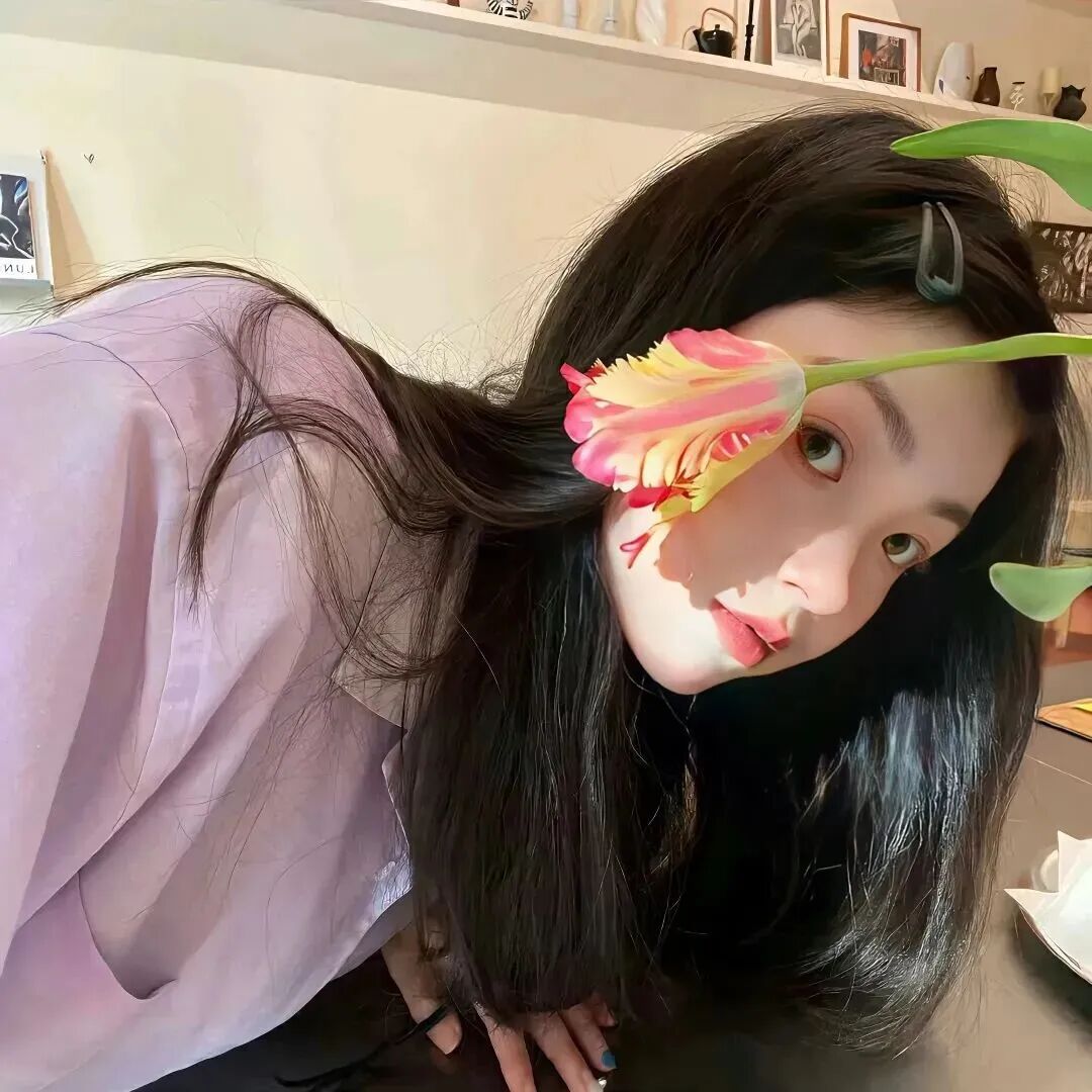 鲜花温柔女生头像