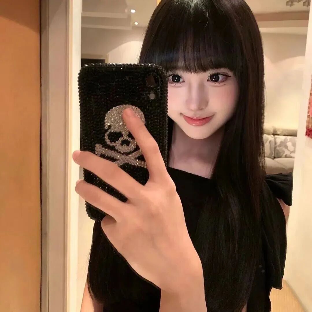 自拍手机权威女生头像