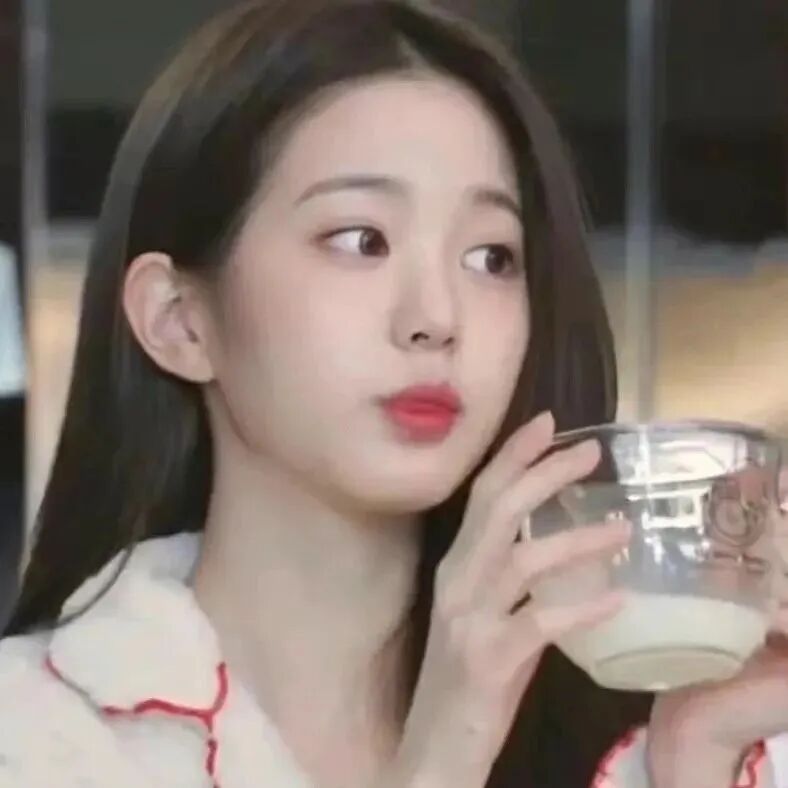 女生 女生头像 女头 张员瑛 张员瑛头像