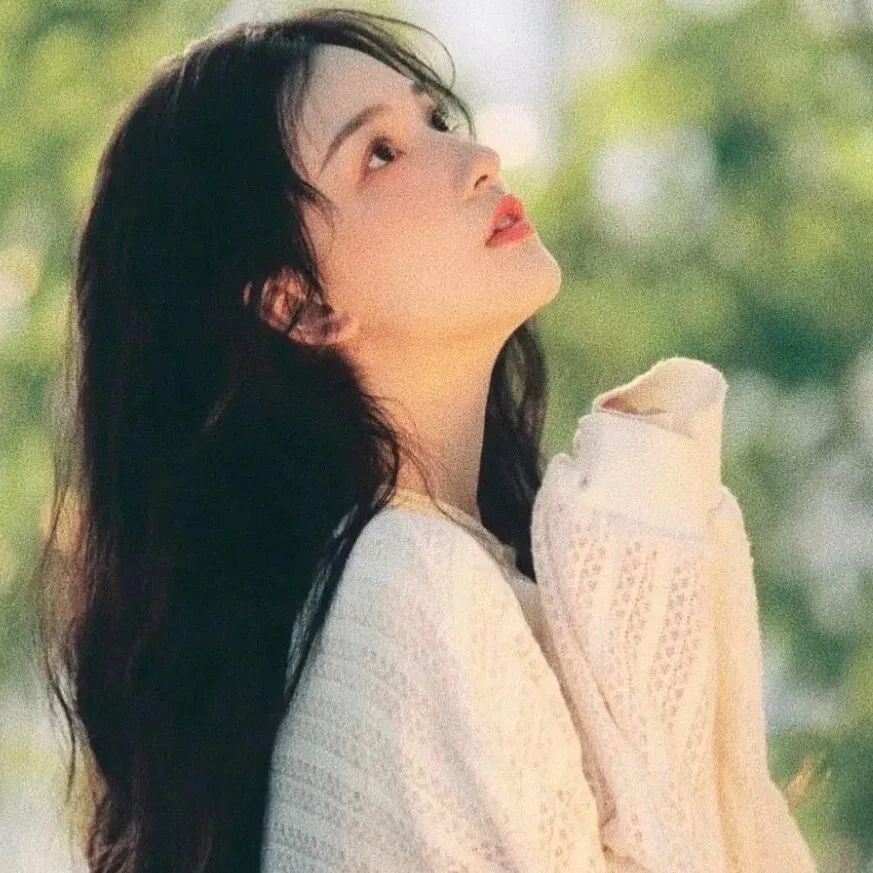 女生 女生头像 女头 小清新 小清新头像 小清新女头 小清新女生头像 侧脸 侧脸头像