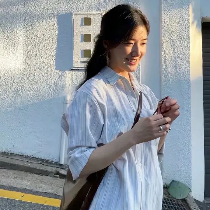女生 女生头像 女头 小清新 小清新头像 小清新女头 小清新女生头像 侧脸 侧脸头像