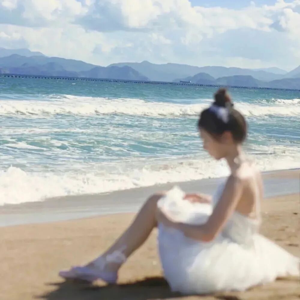 女生 女生头像 女头 氛围感 氛围感头像 氛围感女生头像 氛围感女头 海边 海边头像 侧脸 侧脸头像