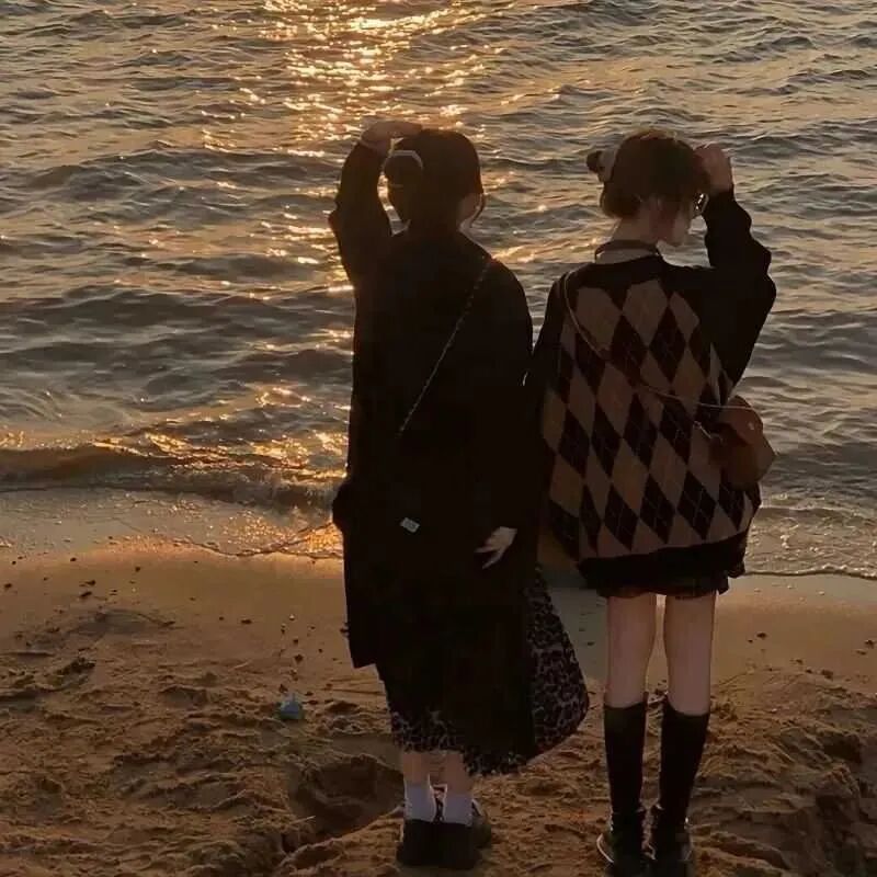 闺蜜头像 闺蜜 真人闺蜜头像  二人闺蜜 二人闺蜜头像 海边 海边头像 不露脸 不露脸头像