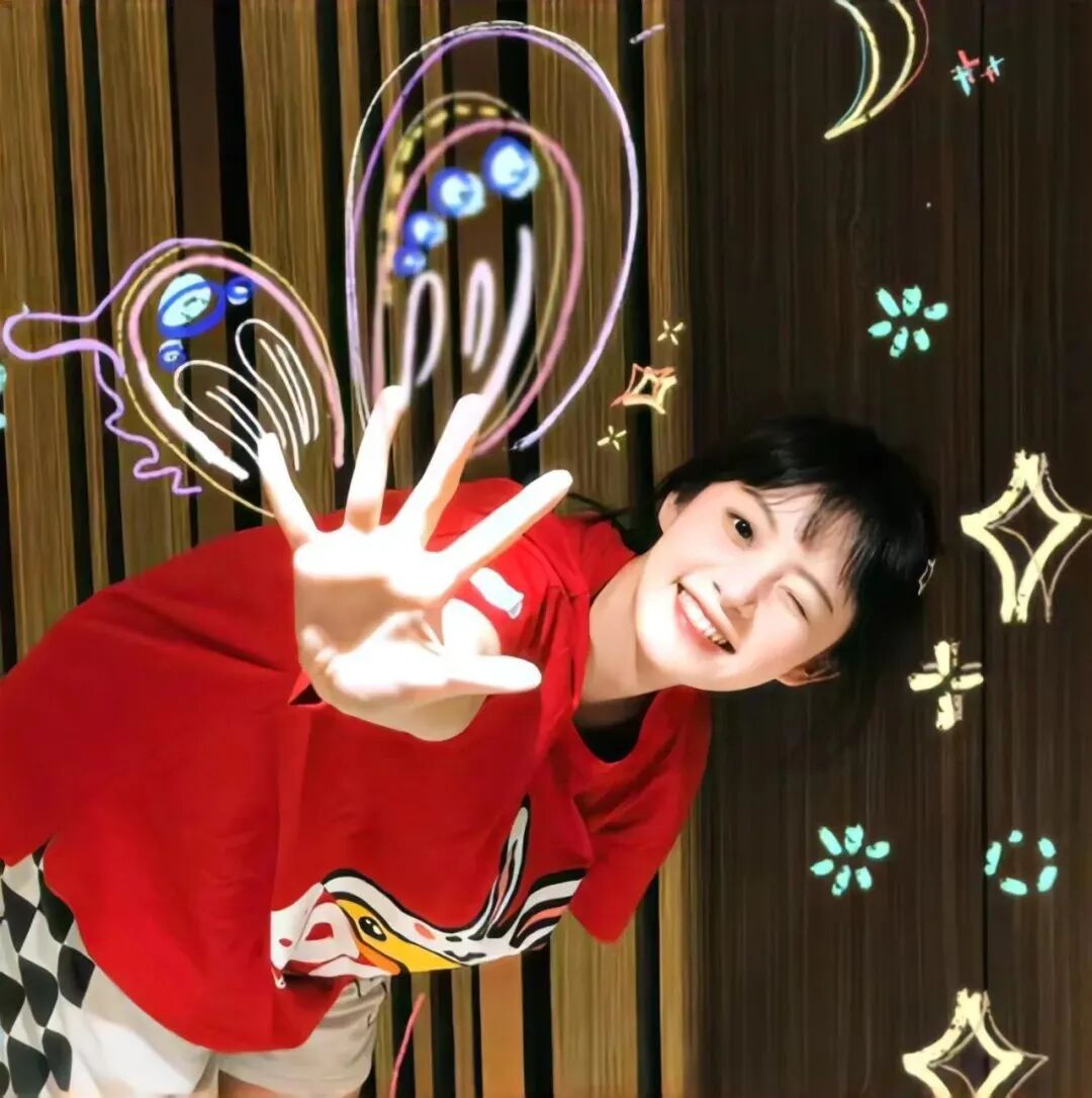 泡泡新年女生头像