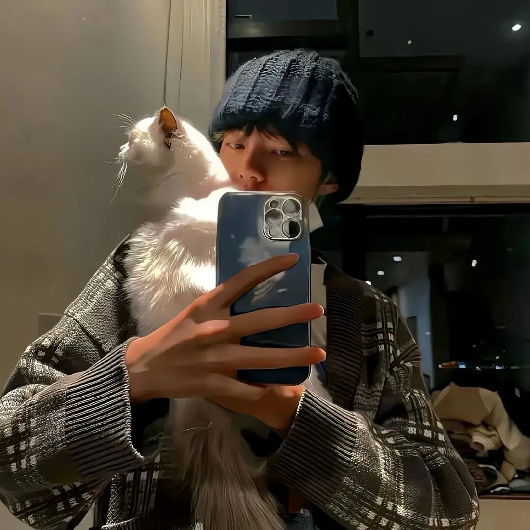 自拍手机小众男生头像