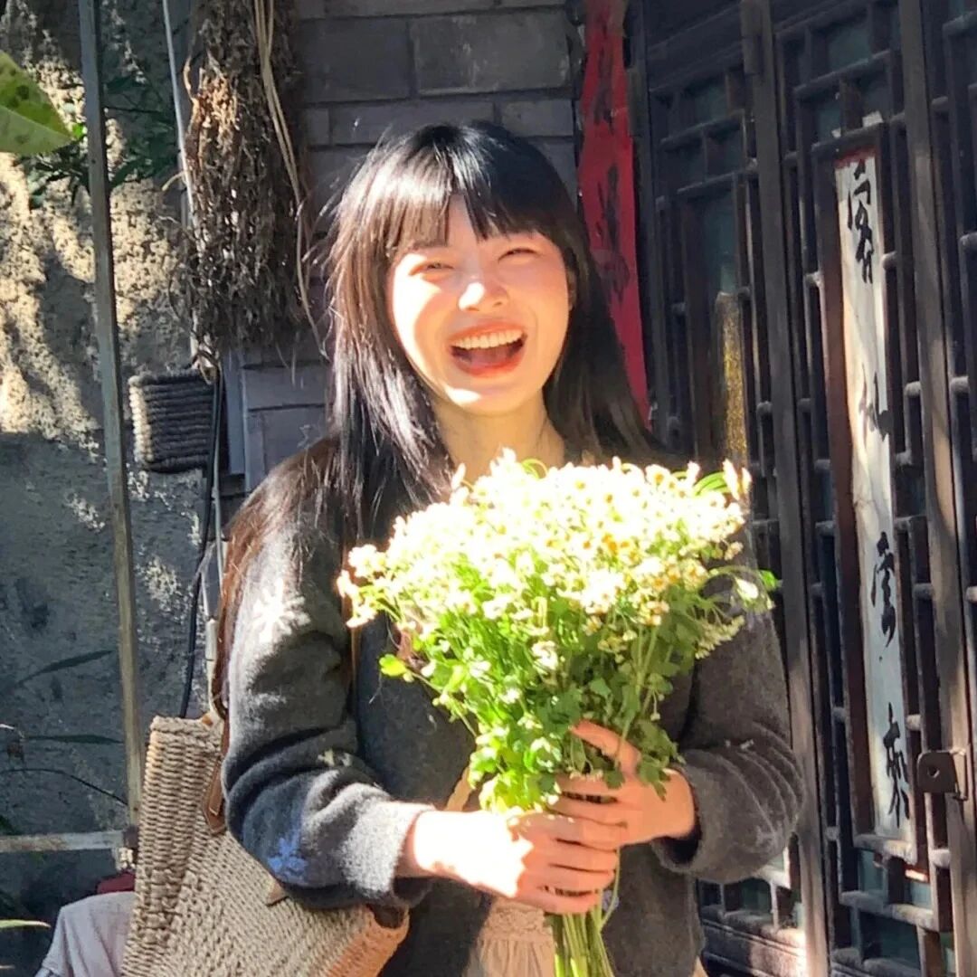 鲜花甜妹女生头像