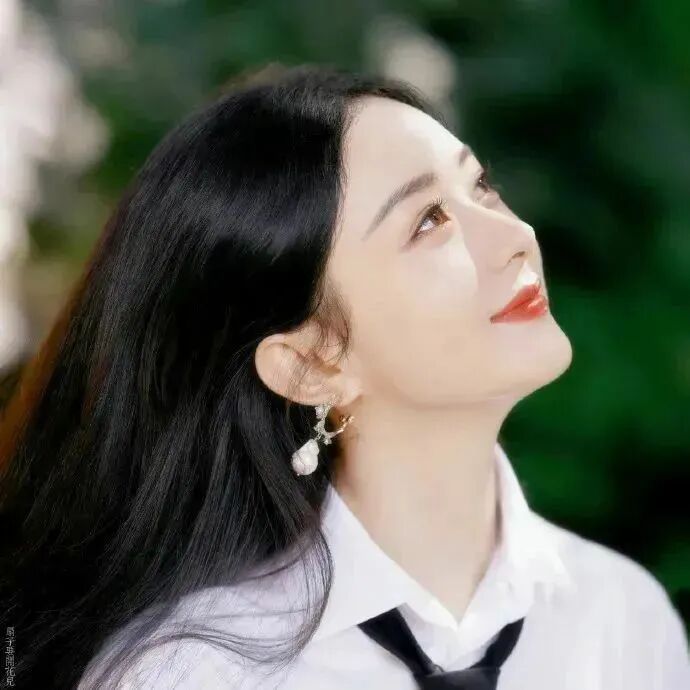 赵丽颖爱豆清纯侧脸女生头像