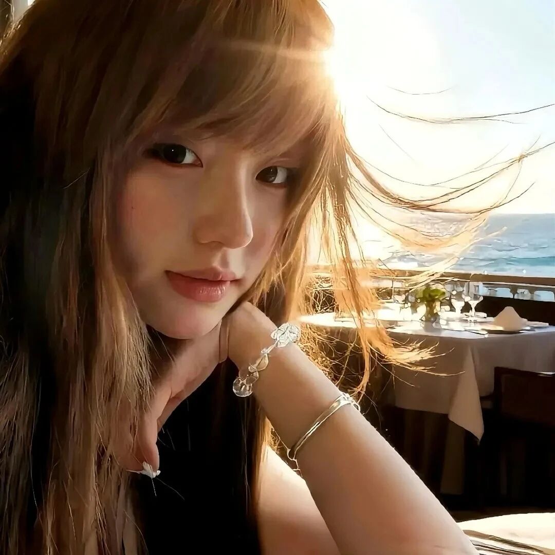 海边氛围感女生头像