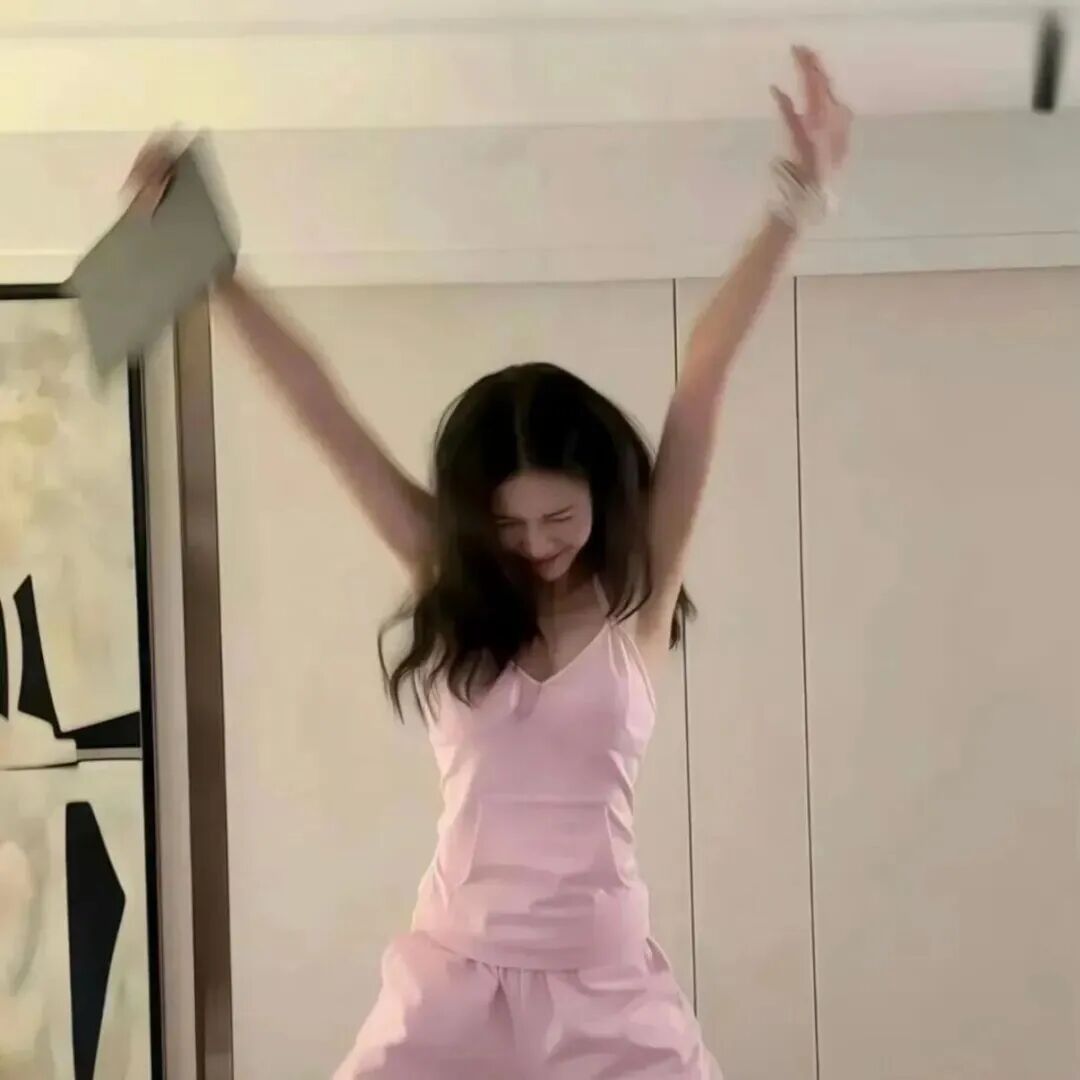 自由感女生头像