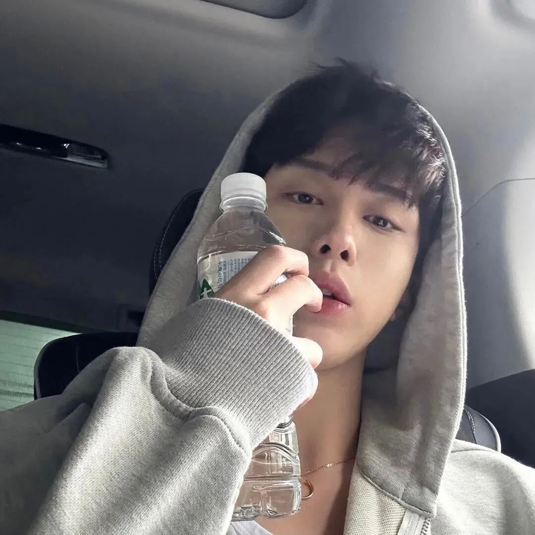 车内小众男生头像