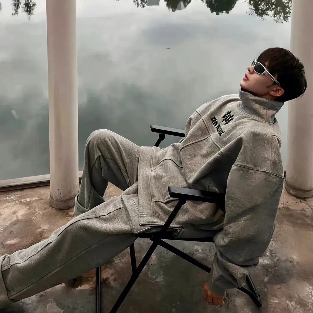 墨镜个性侧脸男生头像