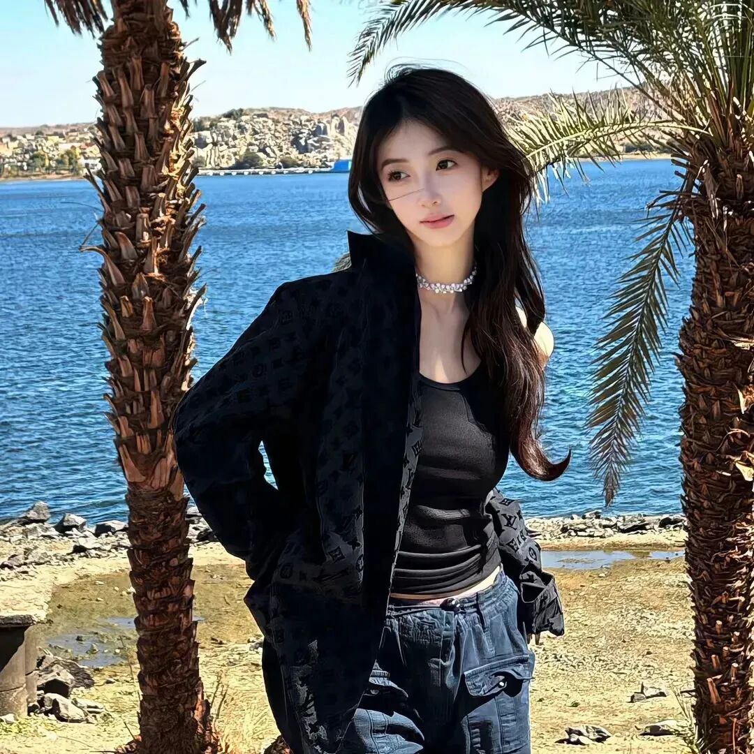 海边气质女生头像