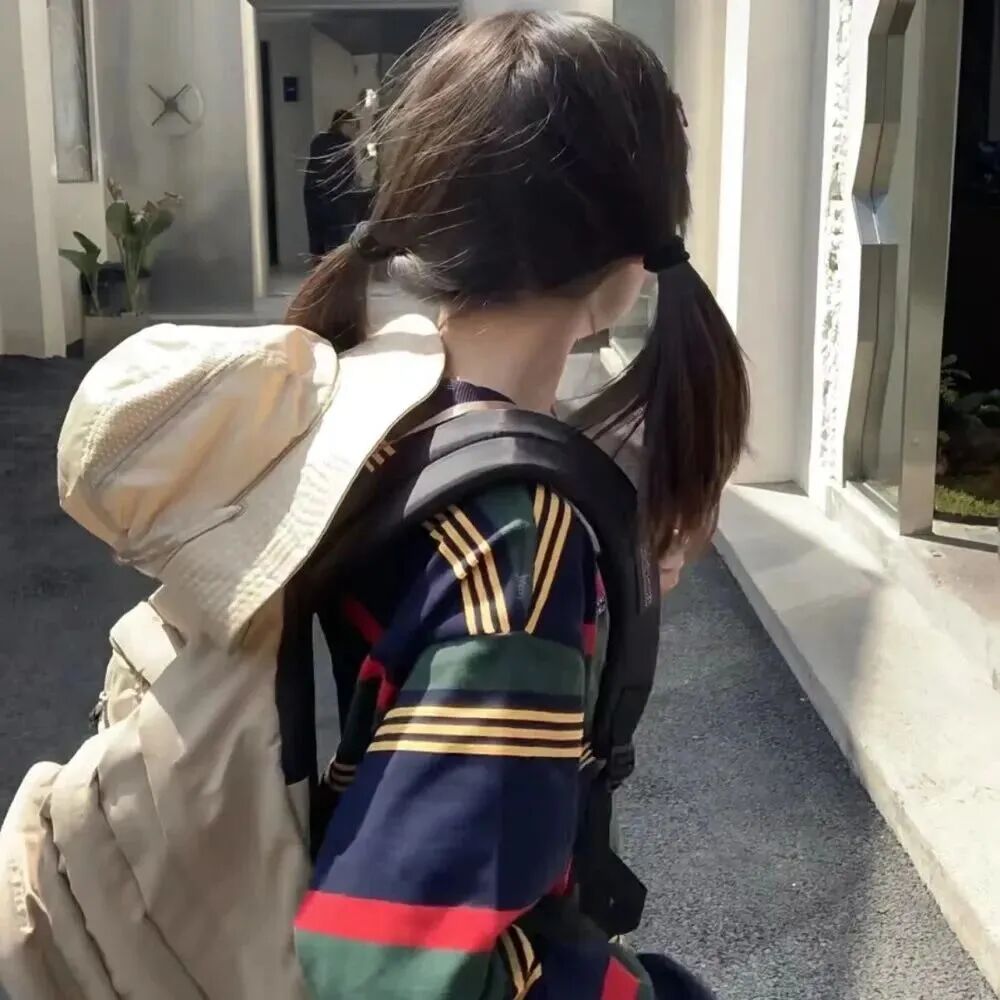 双马尾小众女生头像