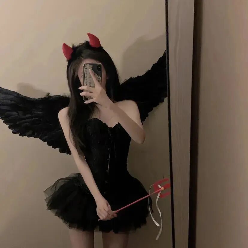 自拍手机纯欲不露脸女生头像