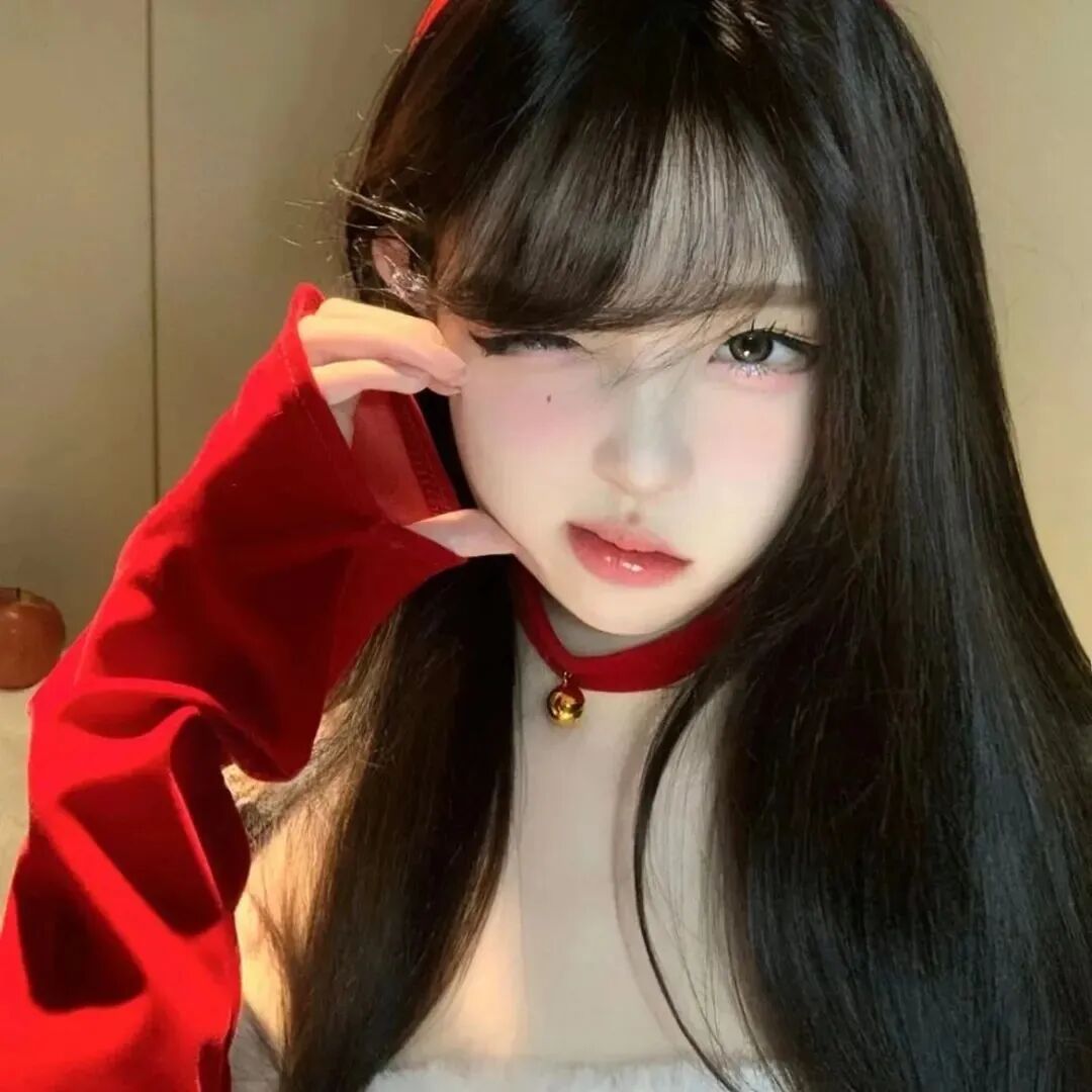 红色系纯欲女生头像
