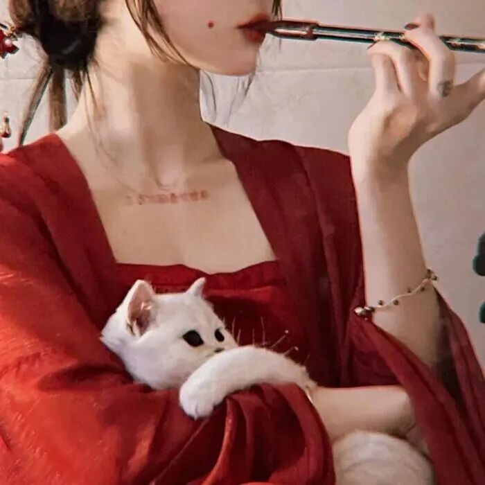 红色系纯欲不露脸女生头像