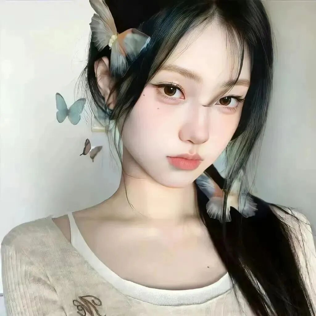 蝴蝶温柔女生头像