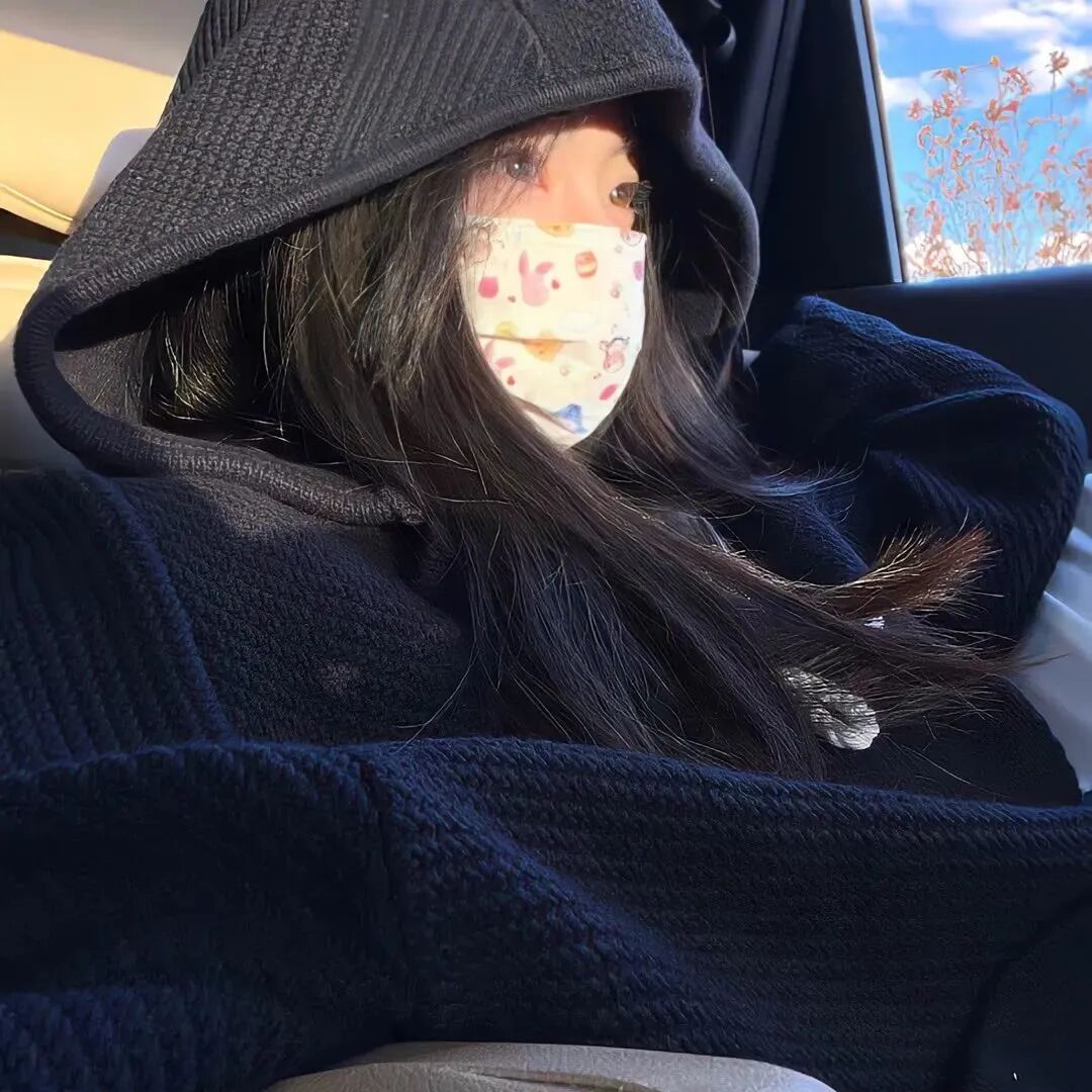 口罩不露脸女生头像