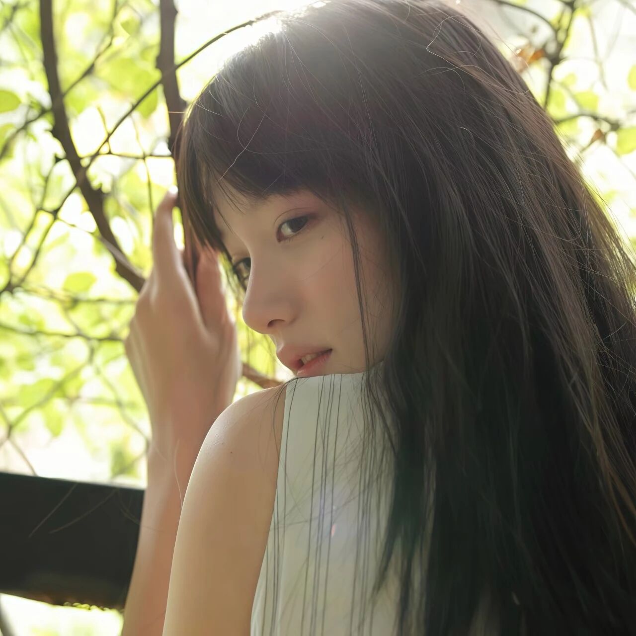 小清新侧脸女生头像