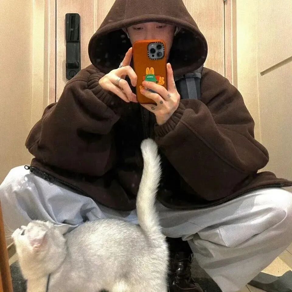 自拍手机个性男生头像