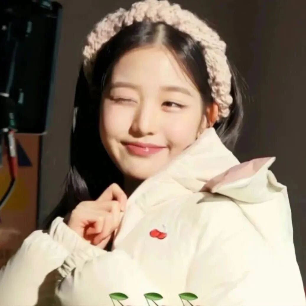 张元英爱豆小众女生头像