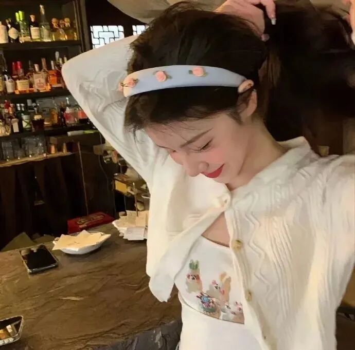 女生 女生头像 女头 侧脸 侧脸头像