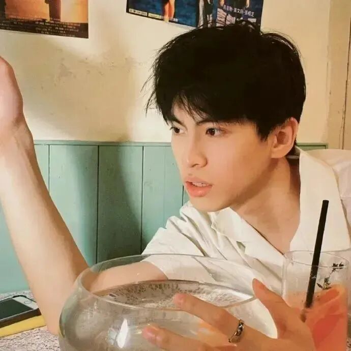 男生 男生头像 男头  侧脸 侧脸头像