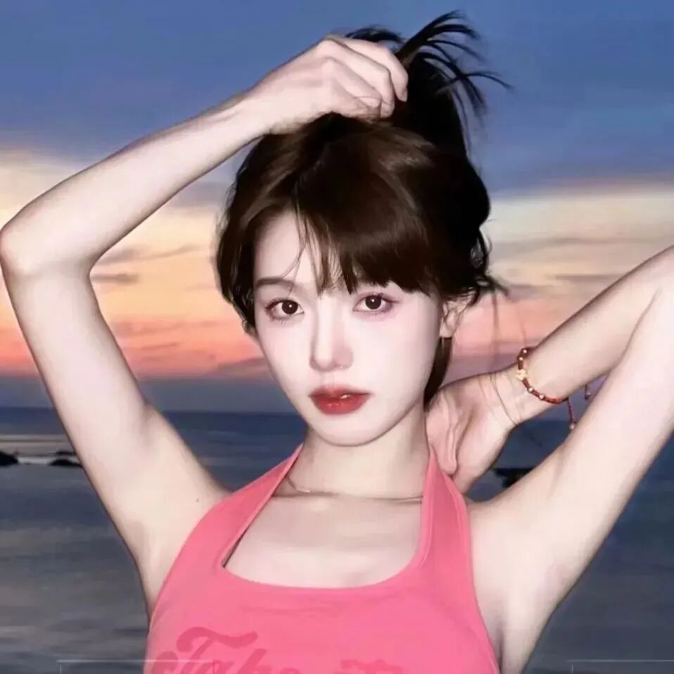 海边温柔女生头像