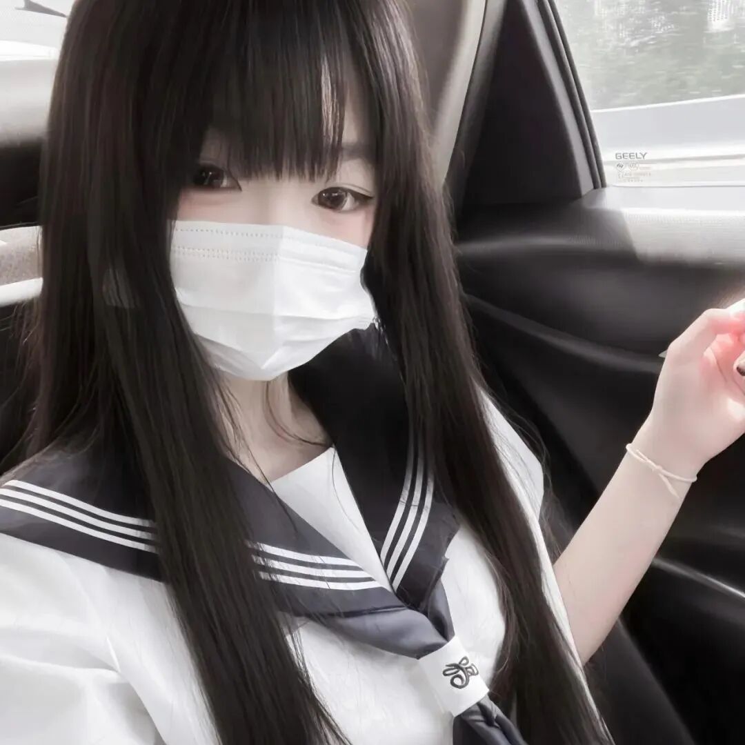 jk制服车内纯欲女生头像