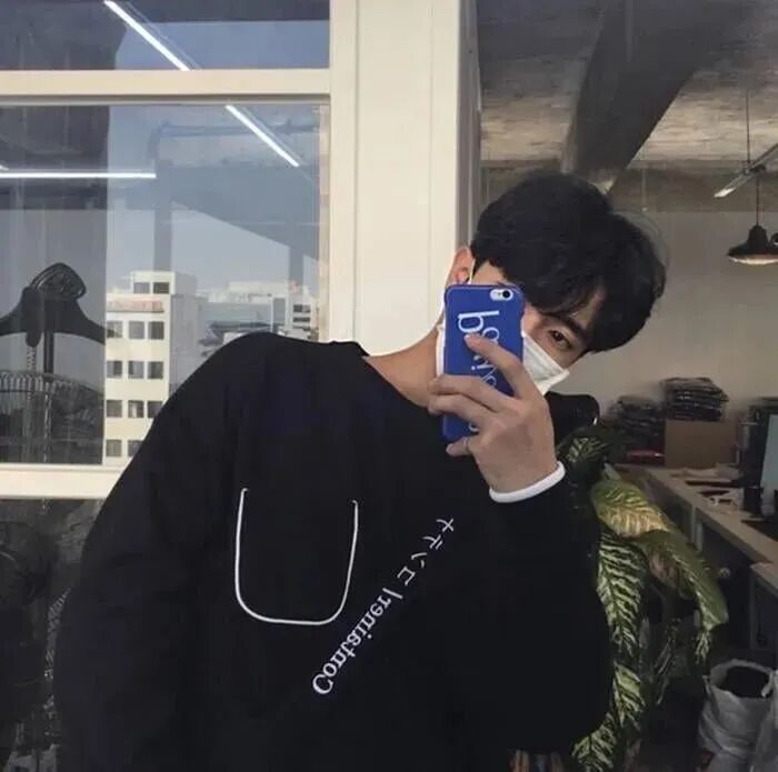 自拍手机个性男生头像