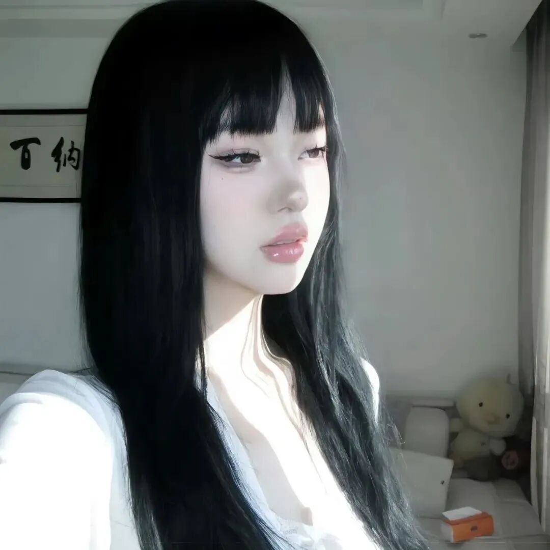 小众侧脸女生头像