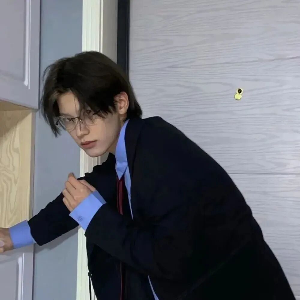 痞帅男生头像