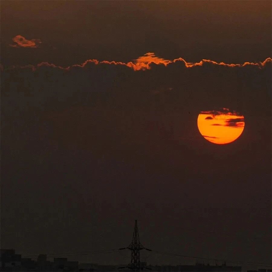 意境晚霞风景朋友圈背景图