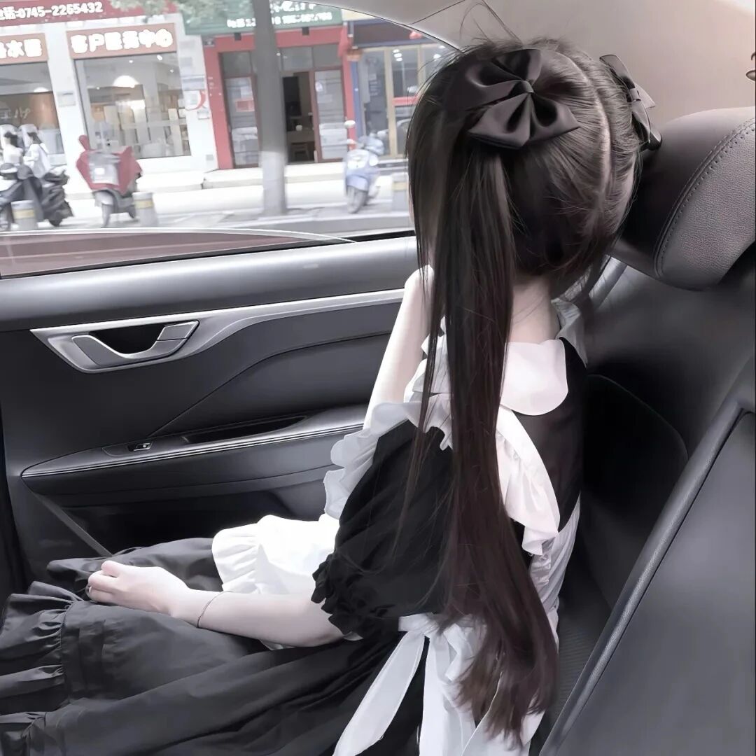 车内少萝不露脸女生头像