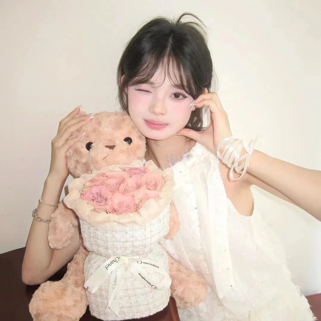 鲜花少萝女生头像