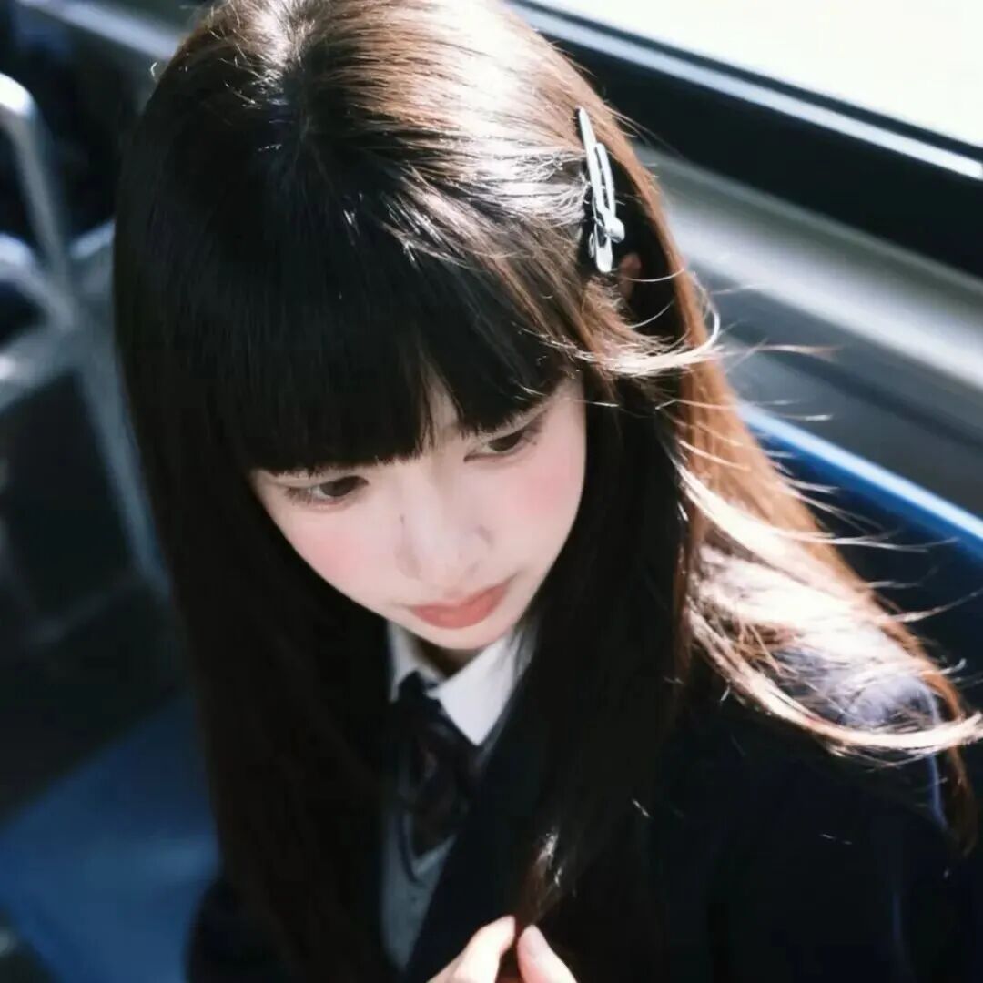 学院风甜妹女生头像