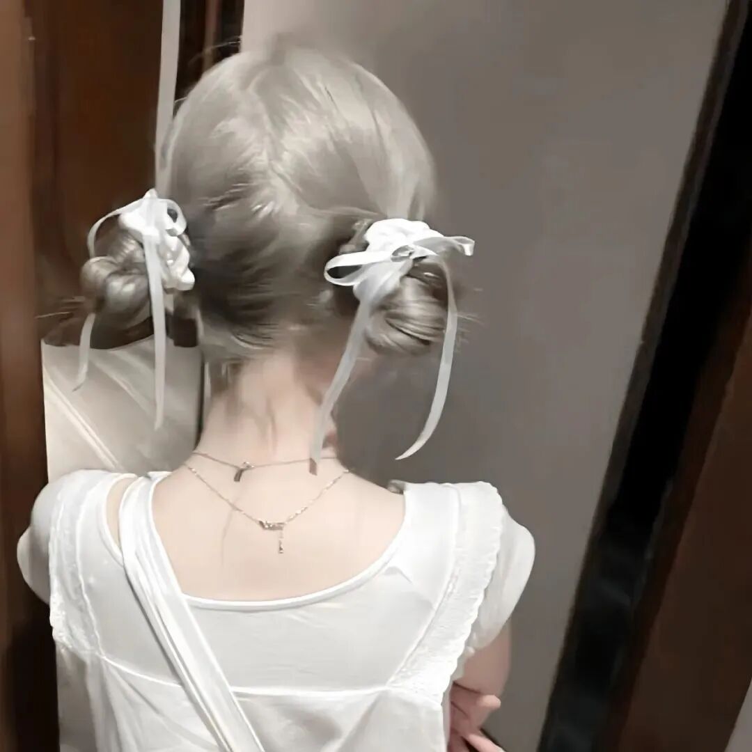 少萝背影不露脸女生头像