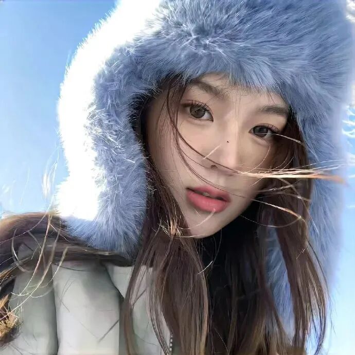 女生 女生头像 女头 氛围感 氛围感头像 氛围感女生头像 氛围感女头 冬天头像