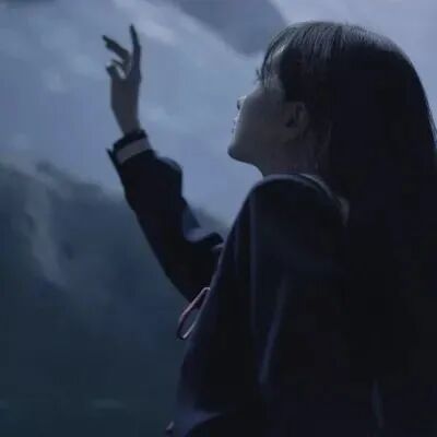 伤感 伤感头像 丧头像 女生 女生头像 女头 侧脸 侧脸头像
