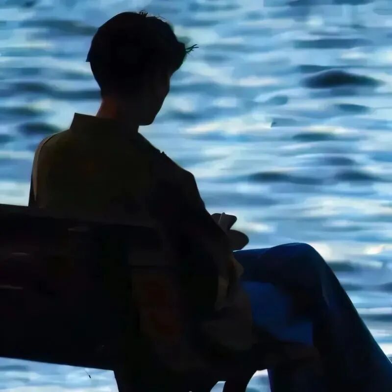 氛围感海边不露脸男生头像