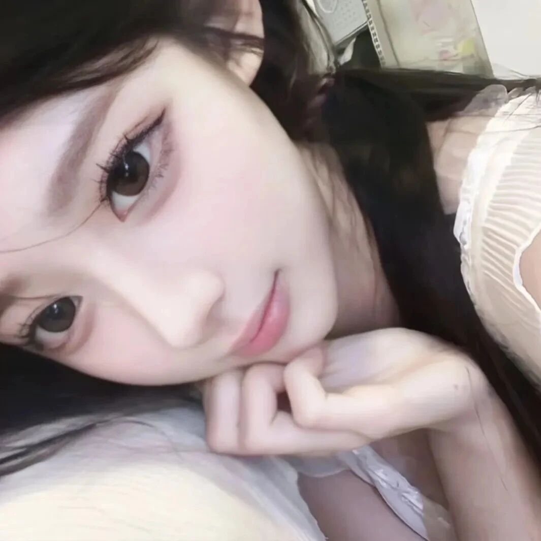 怼脸温柔女生头像
