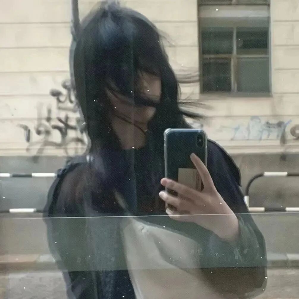 自拍手机少萝女生头像